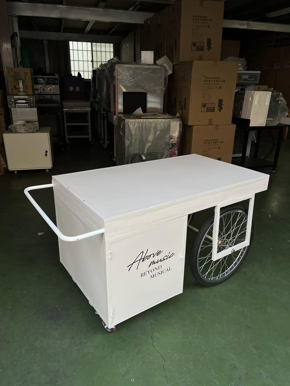 單日短期出租霜淇淋機 霜淇淋租借費用 台北 台中 高雄台南 新北 基隆 南港 中壢 桃園新竹 苗栗 南投 彰化 雲林 嘉義餐車造型花車出租