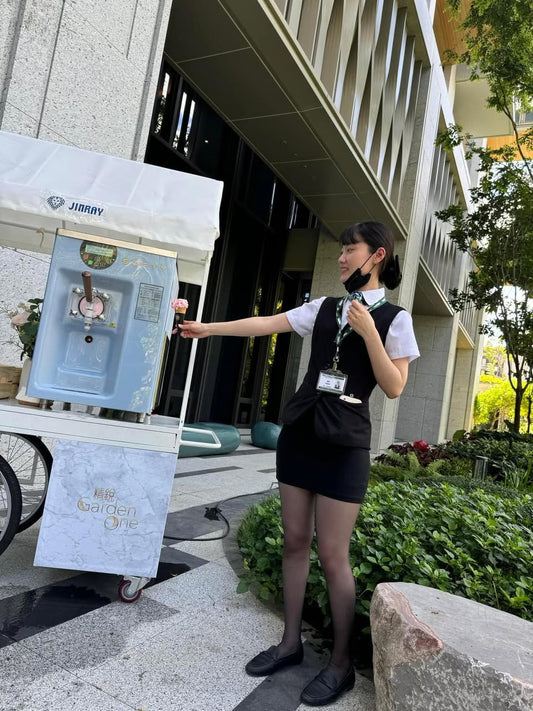 單日短期出租霜淇淋機 霜淇淋租借費用 台北 台中 高雄台南 新北 基隆 南港 中壢 桃園新竹 苗栗 南投 彰化 雲林 嘉義餐車造型花車出租