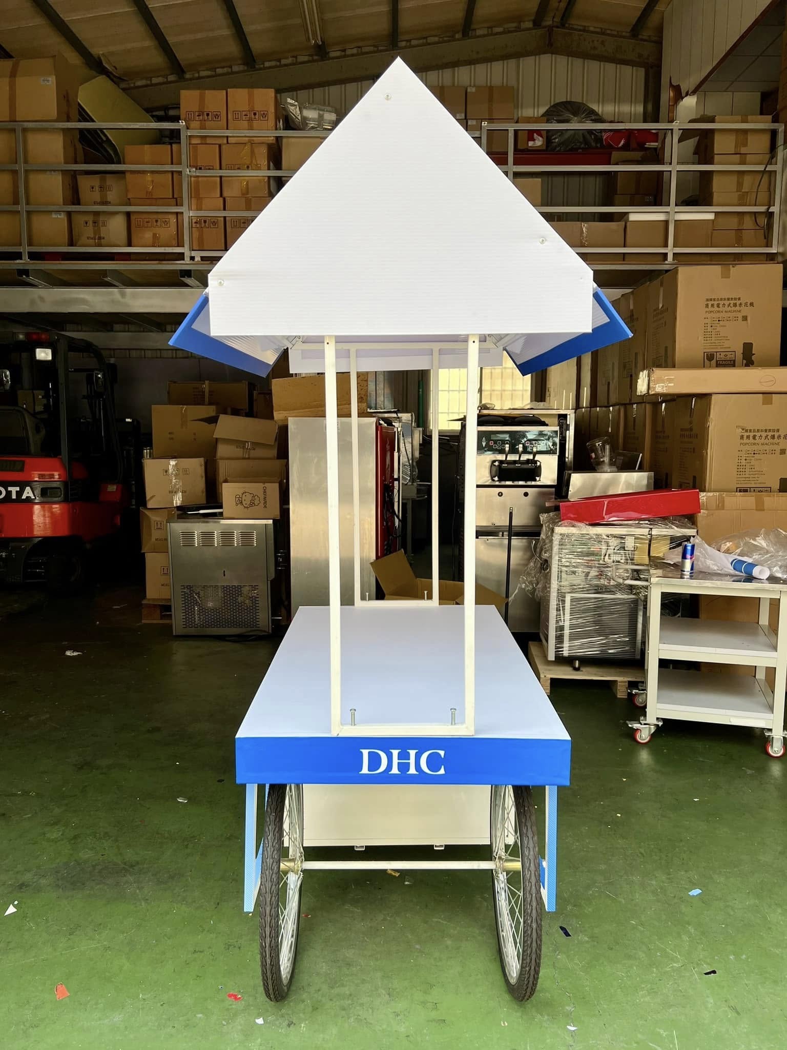 【專業出租】【造型餐車花車推車出租】冷凍冷藏冰箱餐車花車車台租借租貸SOFTY三霜淇淋機台中台北高雄。瑞輝食品原料餐飲設備