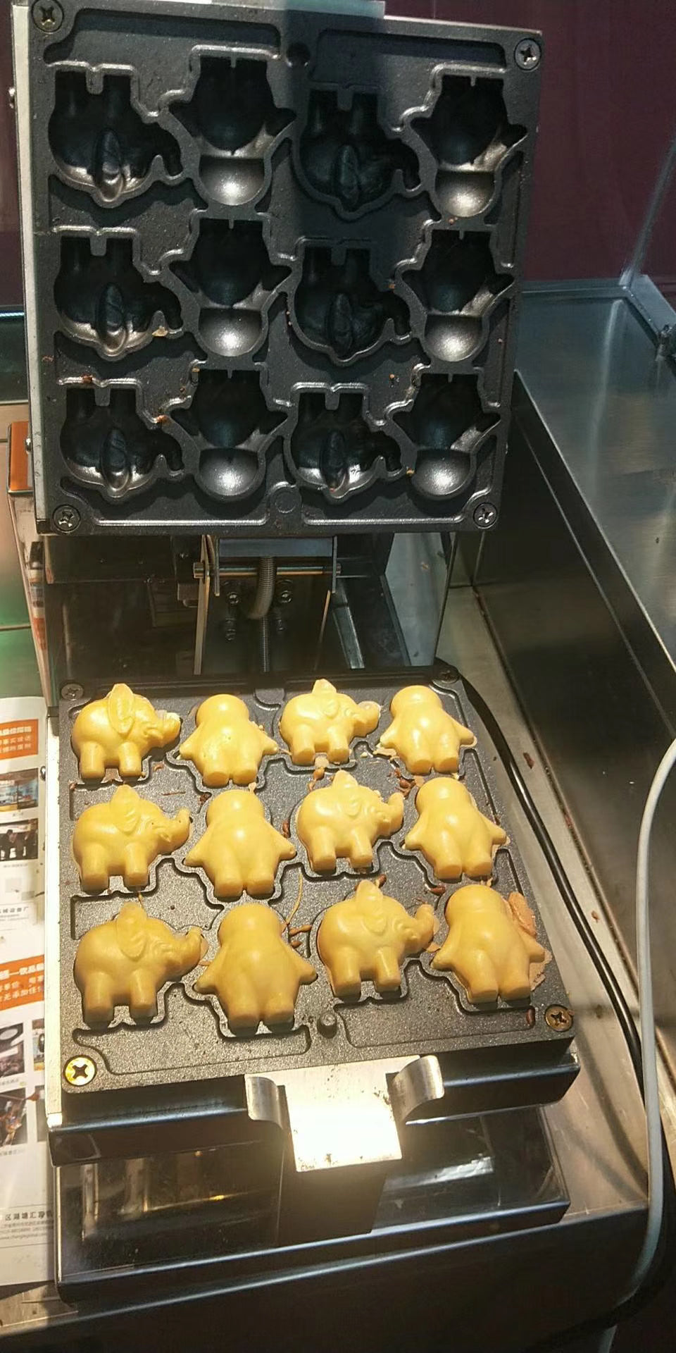 (大象企鵝雞蛋糕)KD1102g電力式商用雞蛋糕爐營業用翻轉雞蛋糕機台北台中高雄客製化雞蛋糕模翻烤盤