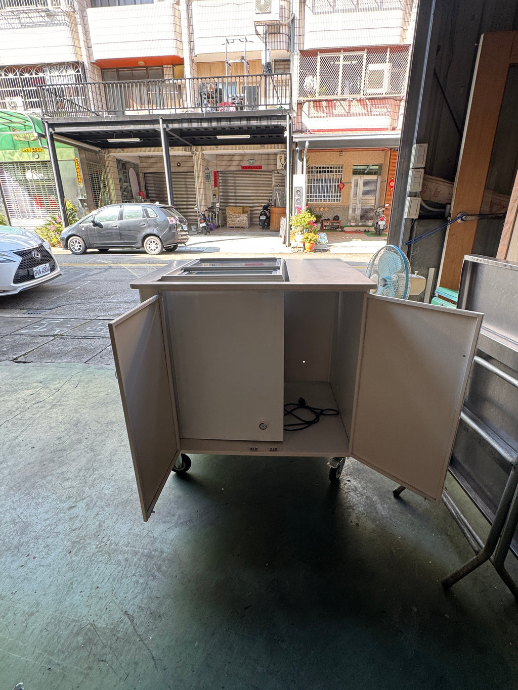 【專業出租】出租租借造型車台、花車、餐車攤車、偶像後援、行動攤車、文創擺攤、飲料攤、文創小物攤、品牌形象租借、廣告輸出、企業形象、行銷宣傳…等服務
