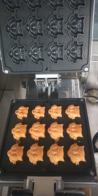 (客制化雞蛋糕)KD1102g電力式商用雞蛋糕爐營業用翻轉雞蛋糕機台北台中高雄訂製烤模客製化雞蛋糕模翻烤盤