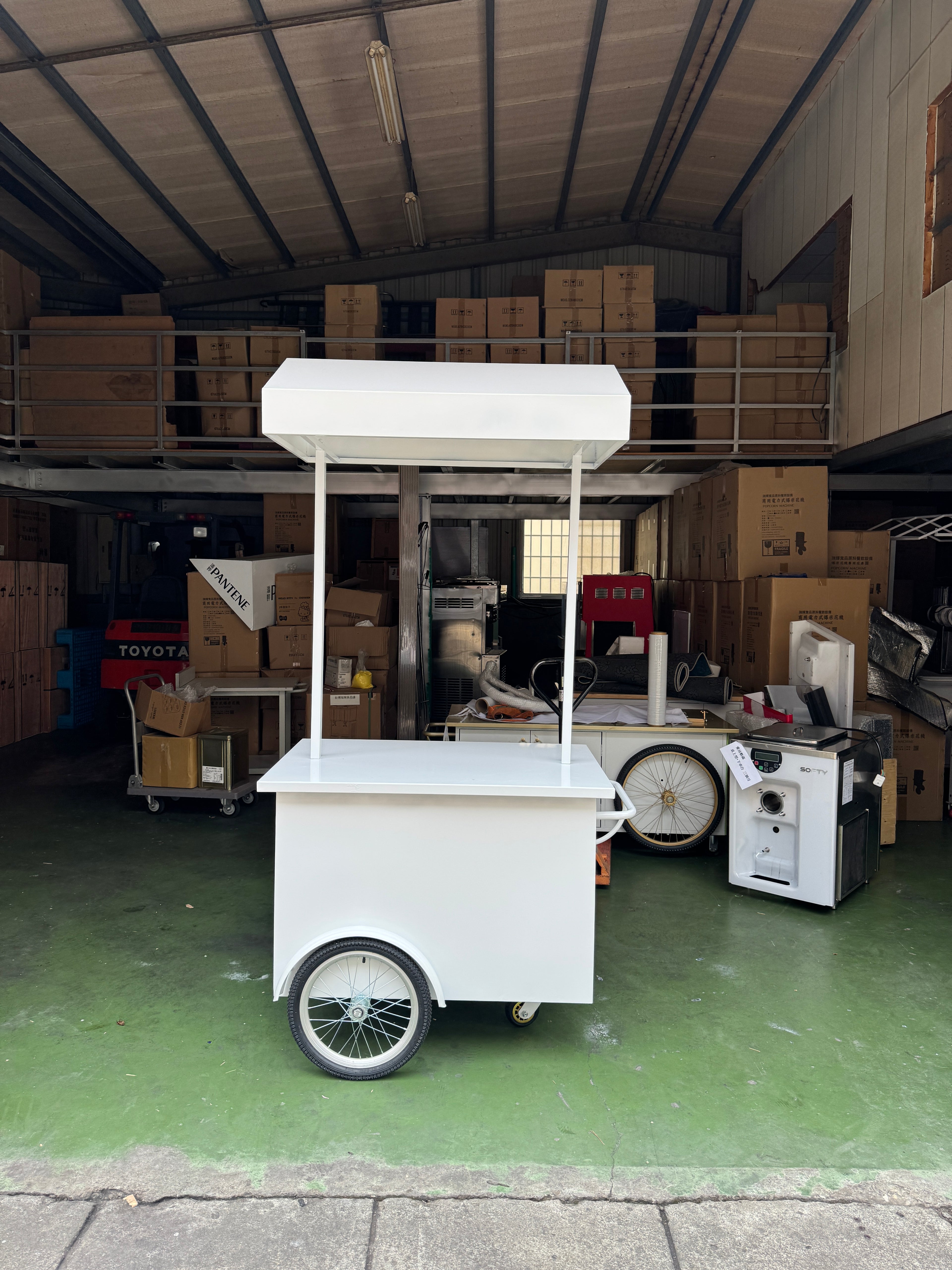 【專業出租】出租租借造型車台、花車、餐車攤車、偶像後援、行動攤車、文創擺攤、飲料攤、文創小物攤、品牌形象租借、廣告輸出、企業形象、行銷宣傳…等服務