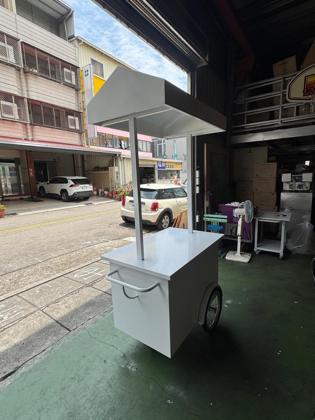 【專業出租】出租租借造型車台、花車、餐車攤車、偶像後援、行動攤車、文創擺攤、飲料攤、文創小物攤、品牌形象租借、廣告輸出、企業形象、行銷宣傳…等服務