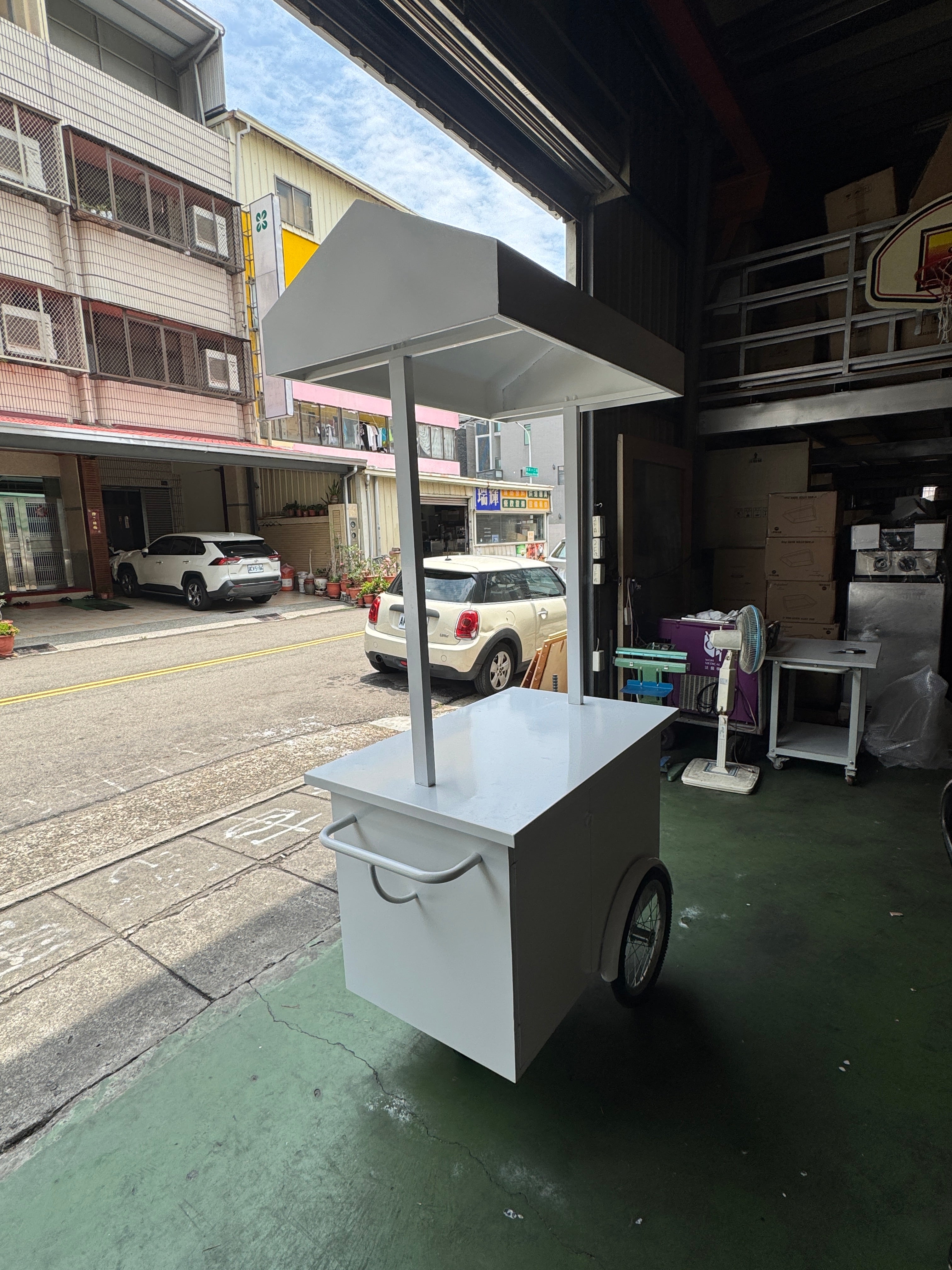 【專業出租】出租租借造型車台、花車、餐車攤車、偶像後援、行動攤車、文創擺攤、飲料攤、文創小物攤、品牌形象租借、廣告輸出、企業形象、行銷宣傳…等服務