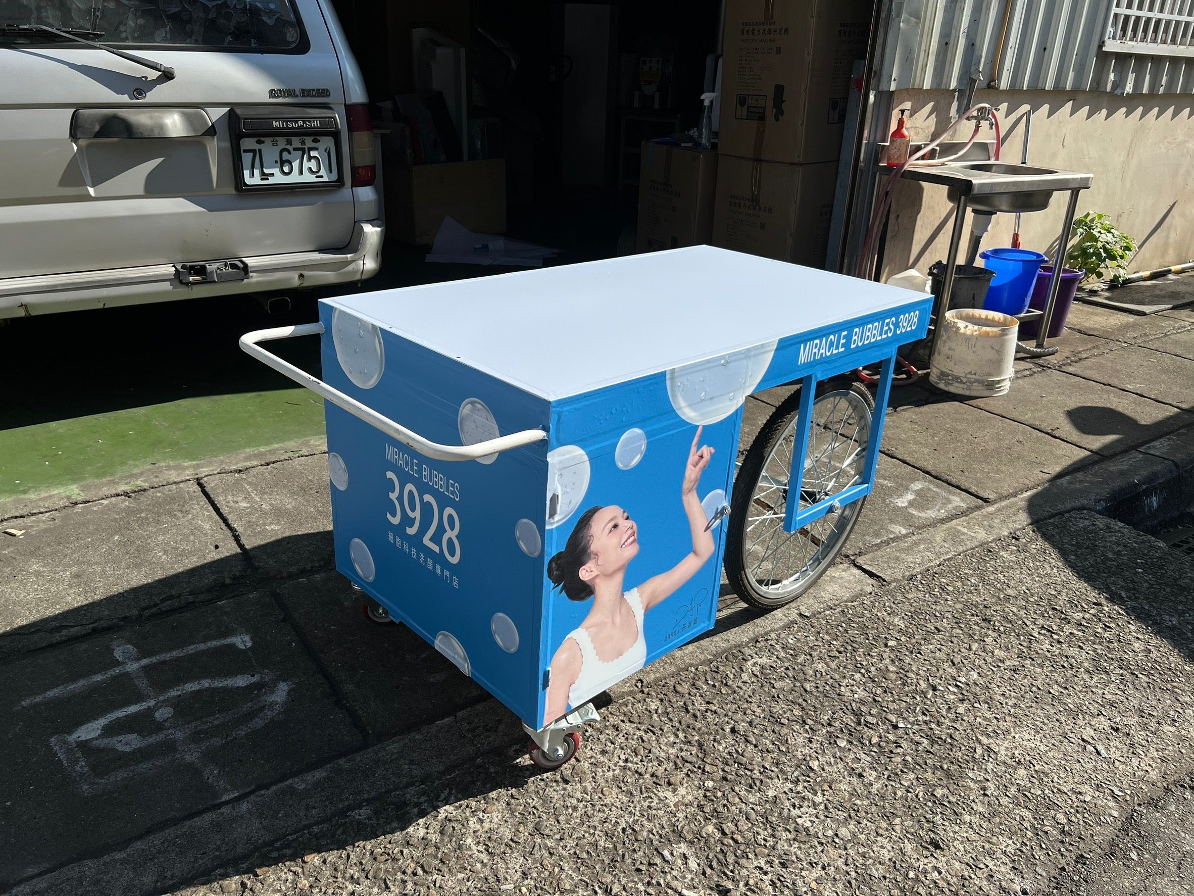 【專業出租】出租租借造型車台、花車、餐車攤車、偶像後援、行動攤車、文創擺攤、飲料攤、文創小物攤、品牌形象租借、廣告輸出、企業形象、行銷宣傳…等服務