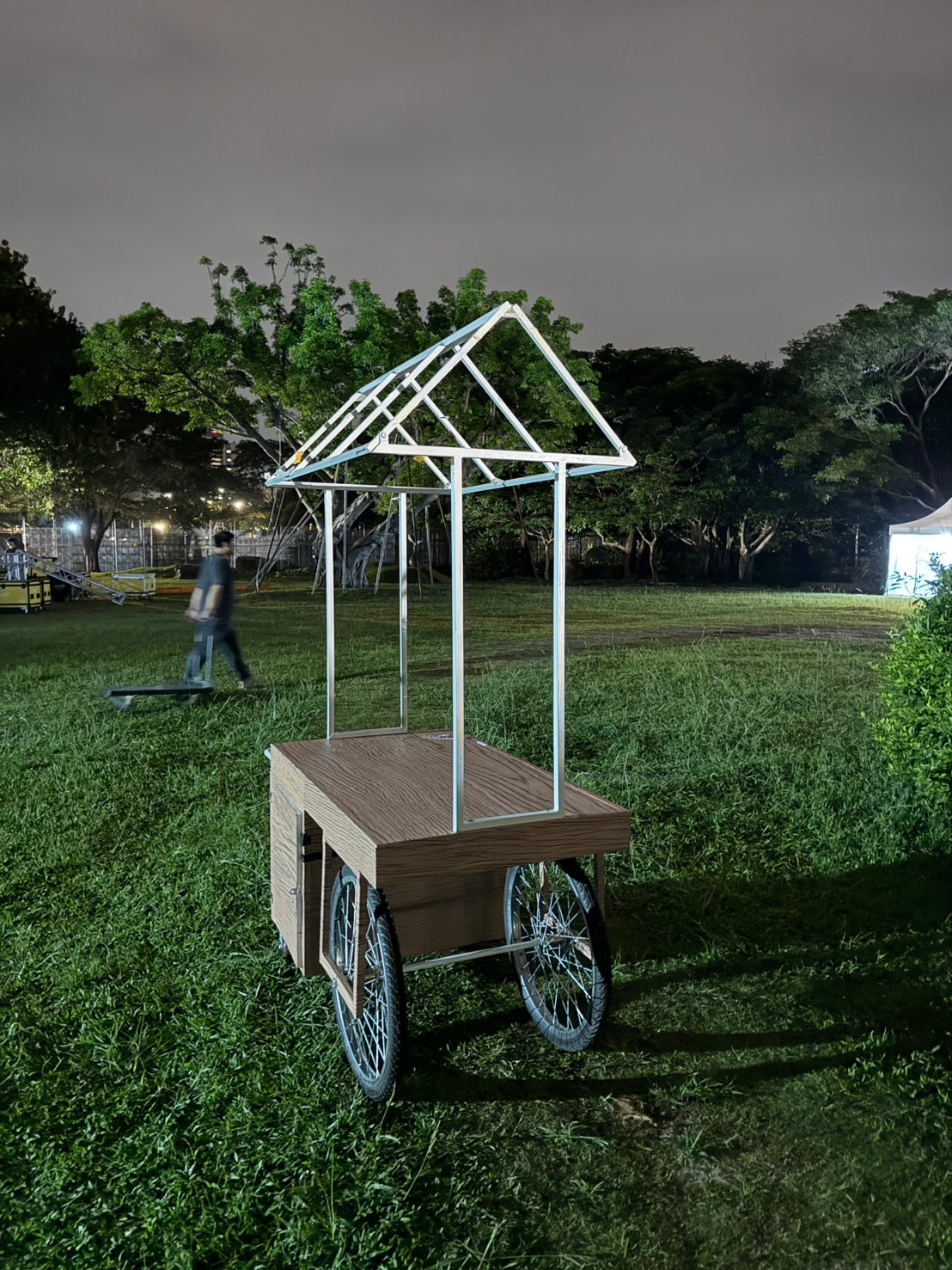 【專業出租】單日/長期 全台服務租借造型車台、花車、餐車攤車、偶像後援、行動攤車、文創擺攤、飲料攤、文創小物攤、品牌形象租借、廣告輸出、企業形象、行銷宣傳…等服務