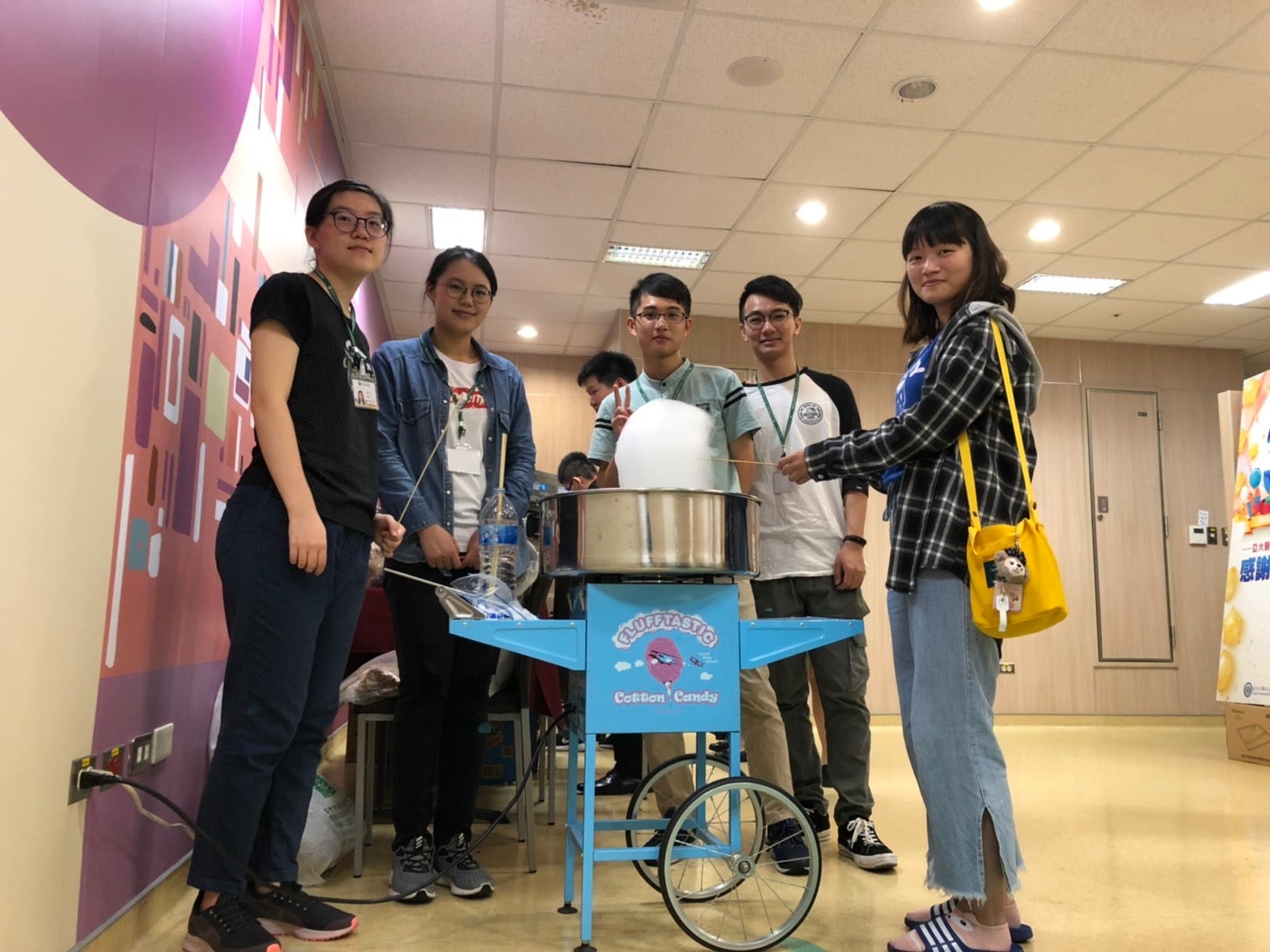 【專業出租】【租借長期棉花糖機出租】電力式棉花糖機租貸。瑞輝食品原料餐飲設備