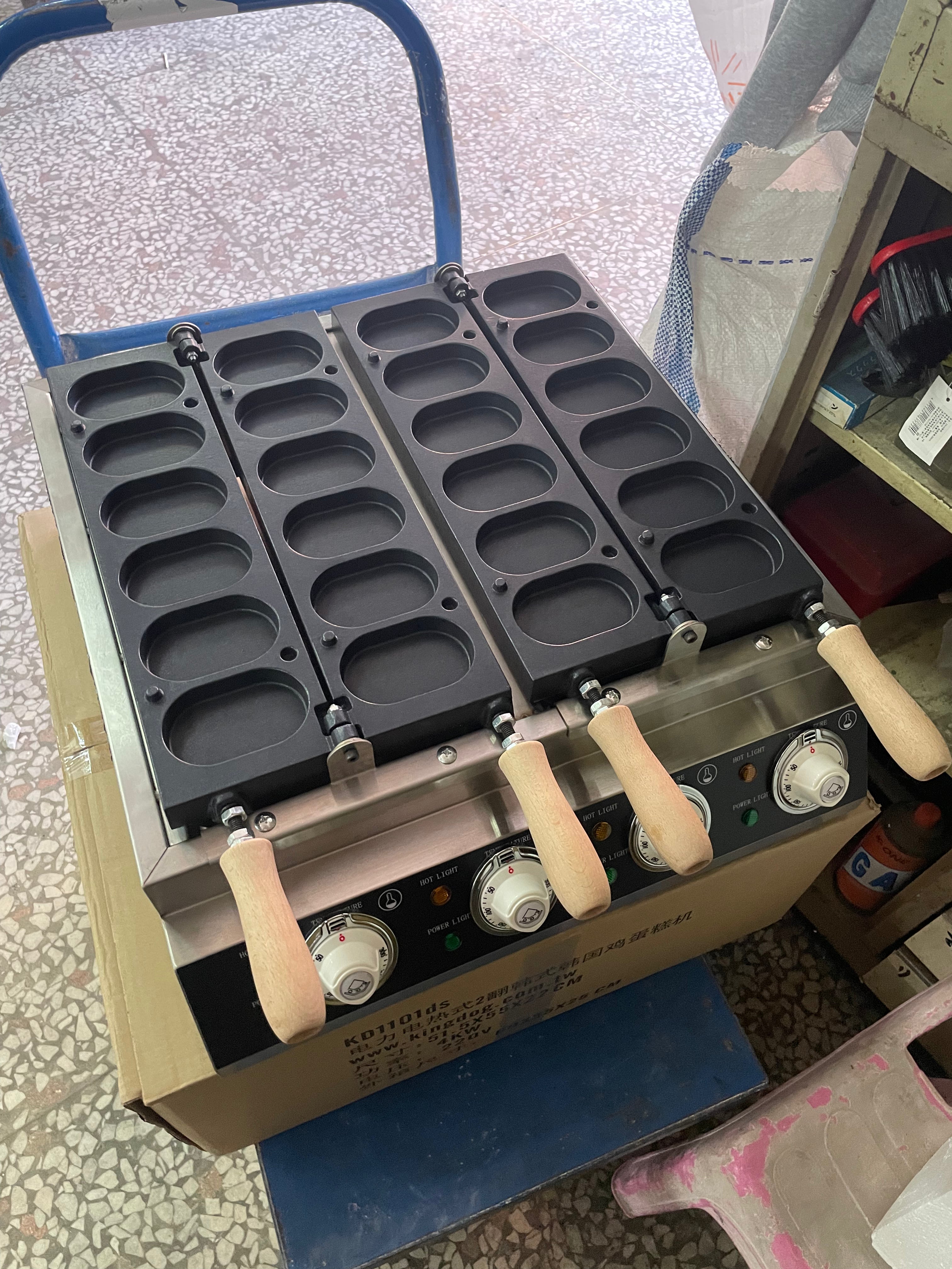 電力電熱韓式雞蛋糕機 營業用商用鐵夫龍款"韓國雞蛋糕爐"創業輔導餐飲小吃設備生產制造商台北台中高雄