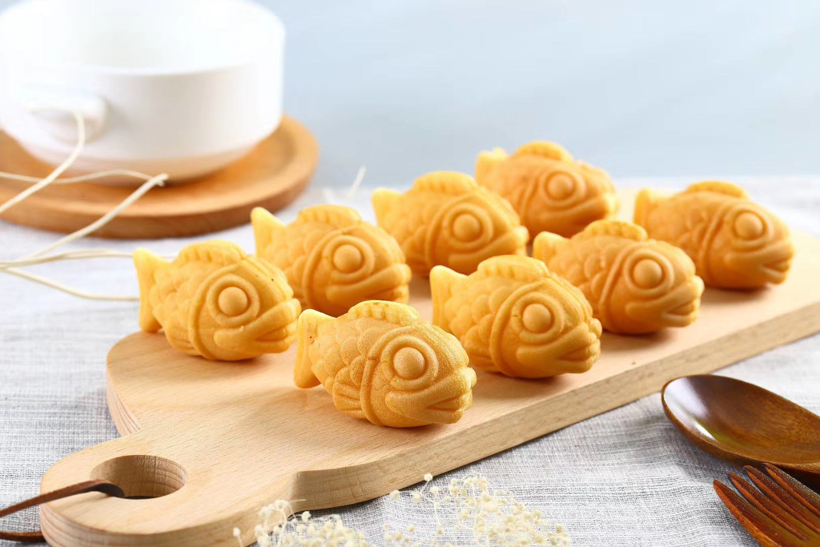 【專業出租】【雞蛋糕機】商用營業用電力式翻轉雞蛋糕機雞蛋糕爐租借出租租貸。瑞輝食品原料餐飲設備