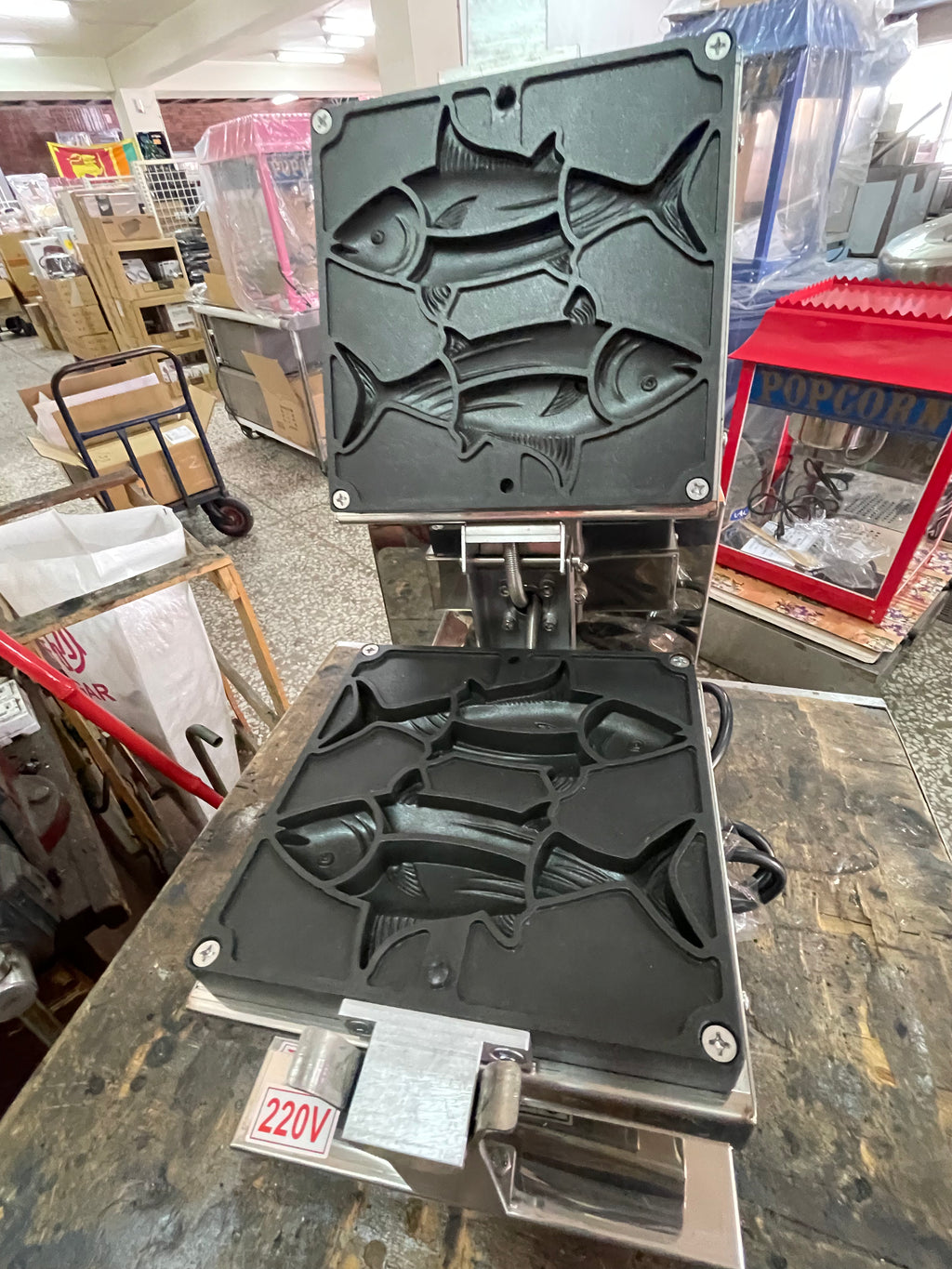 (客制化雞蛋糕)KD1102g電力式商用雞蛋糕爐營業用翻轉雞蛋糕機台北台中高雄訂製烤模客製化雞蛋糕模翻烤盤