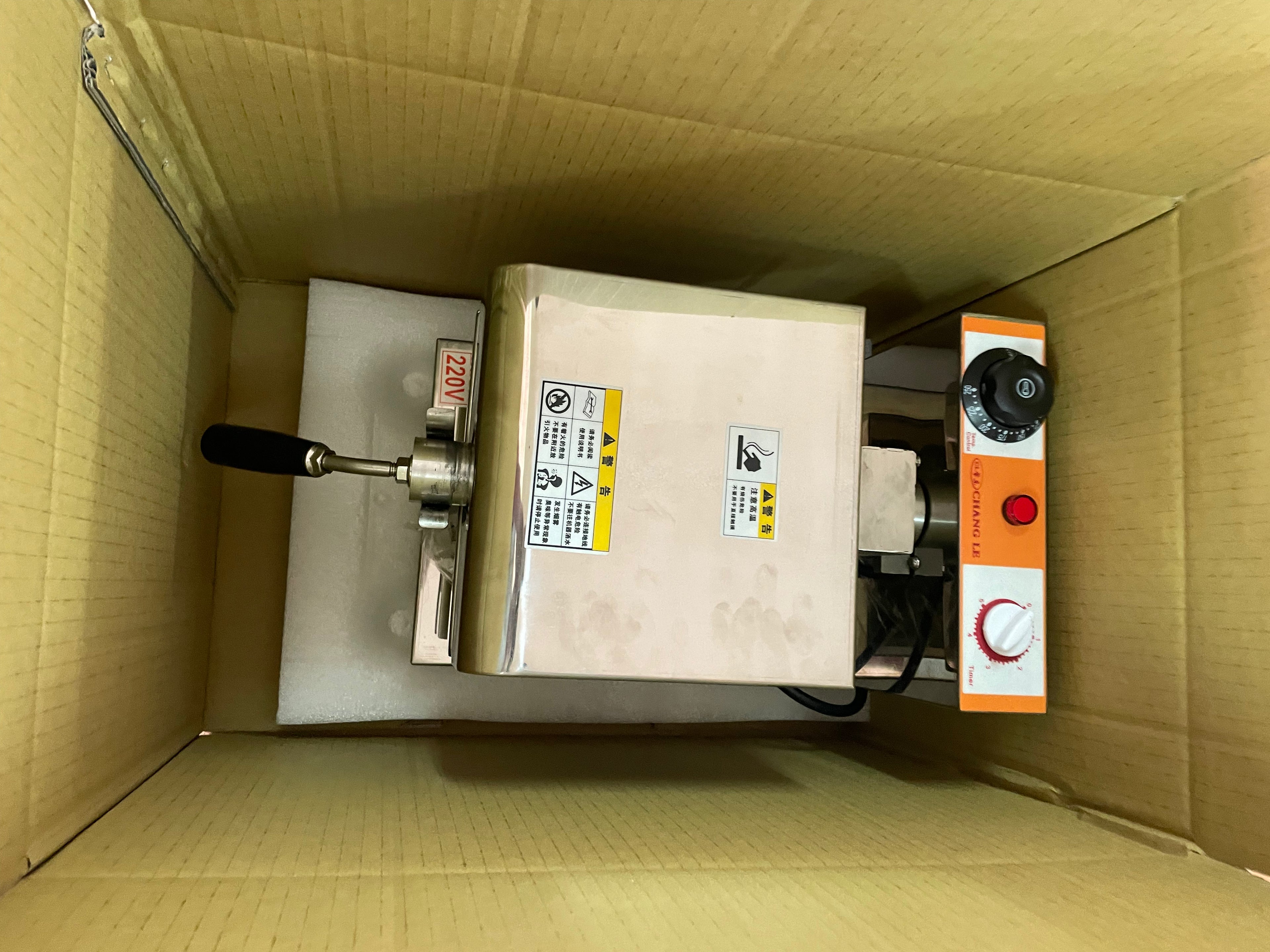 【專業出租】【雞蛋糕機】商用營業用電力式翻轉雞蛋糕機雞蛋糕爐租借出租租貸。瑞輝食品原料餐飲設備