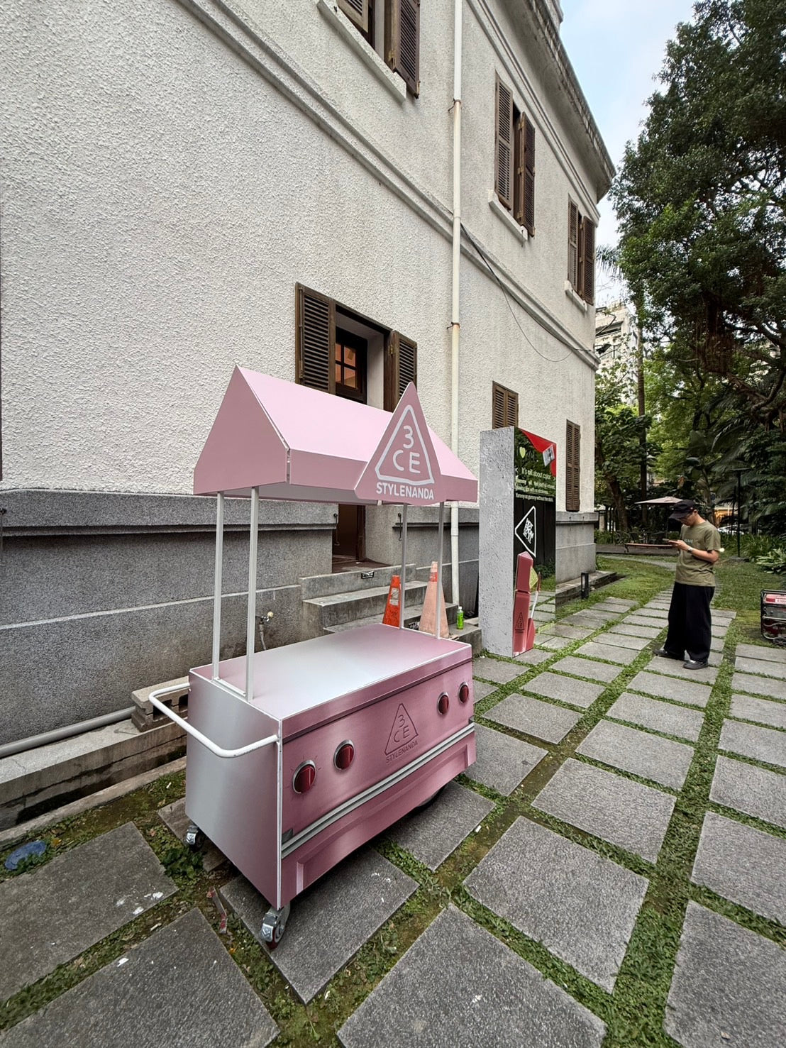 【專業出租】【客製化廣告花車 餐車 造型車台三輪餐車 攤車 車台出租租借】台中市烘焙原料預拌粉餐飲設備機械工廠生產商廠商 營業用紅豆餅機出租 電力式紅豆餅機租借 租借雪泥冰沙機 出租商用爆米花機 棉花糖機出租 熱狗滾輪機租機 客製化輸出貼膜 全車貼膜施工 提高企業型象