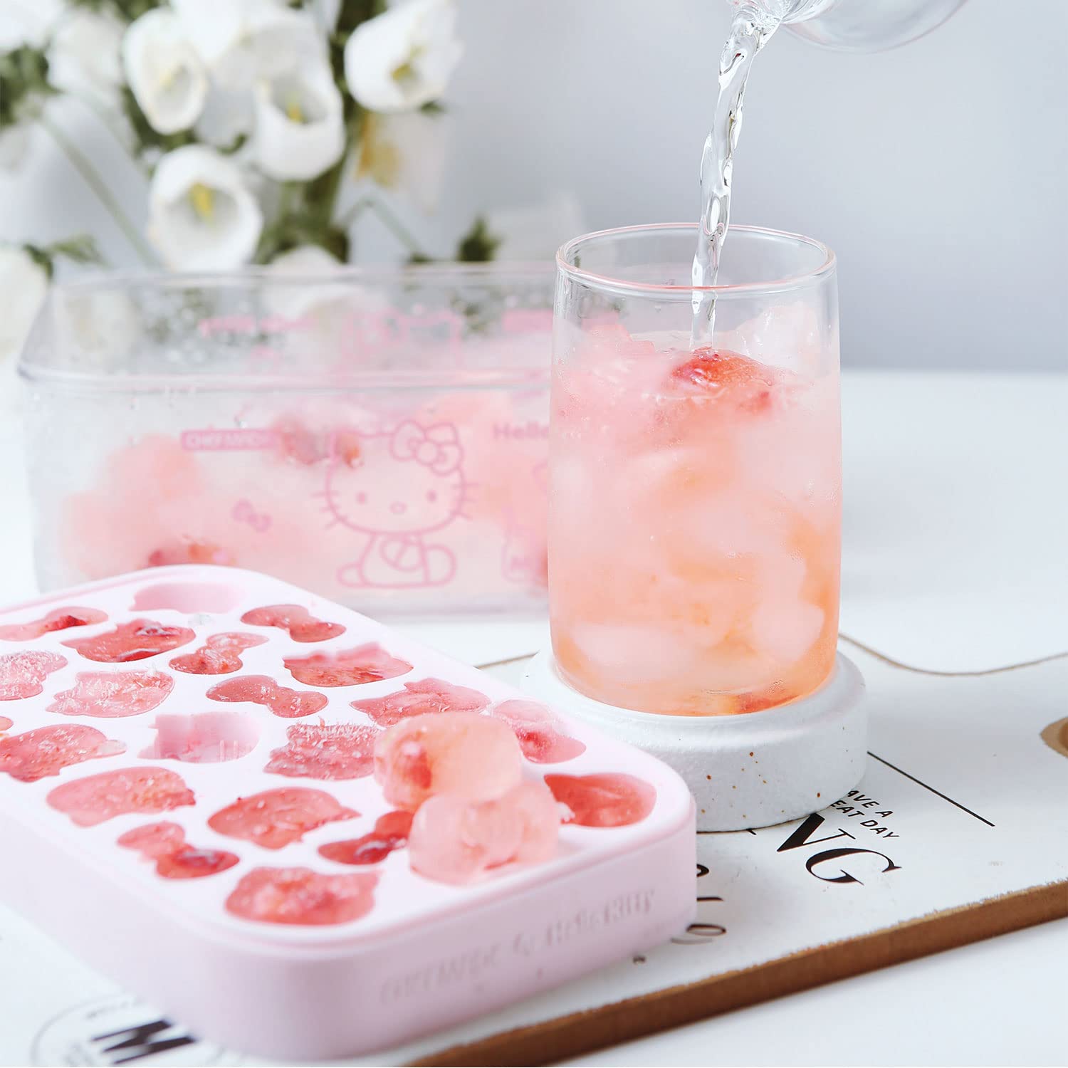 Chefmade學廚KT7110新品現貨4件套多層儲冰冰格盒Hello Kitty Ice Cube Tray with Lid container & scoop