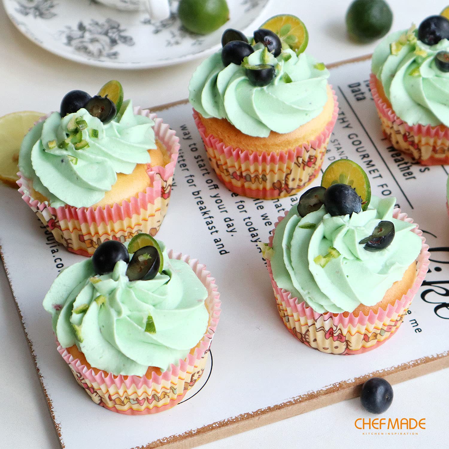 Chefmade學廚KT7066正版HelloKitty耐高溫1號蛋糕紙杯托100入Hello Kitty Chef Muffin Liners 100Pcs